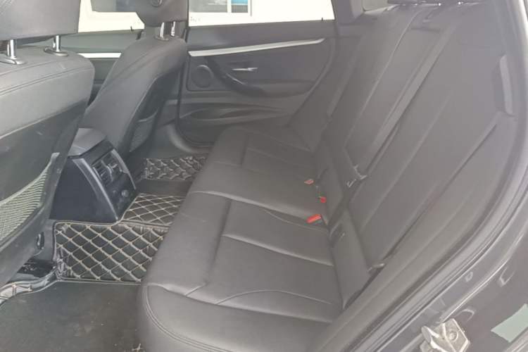 Used BMW 3 Series GT 2020 320i M Sport Package Left Rear Seat