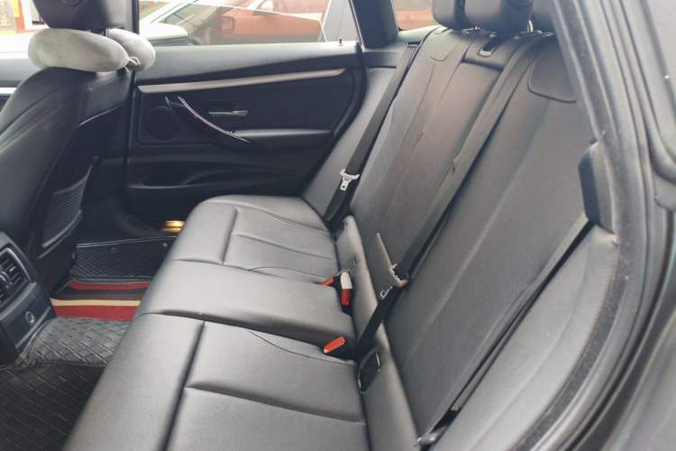 Used BMW 3 Series GT 2020 320i M Sport Package Left Rear Seat