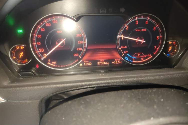Used BMW 3 Series GT 2020 320i M Sport Package Odometer Close Up