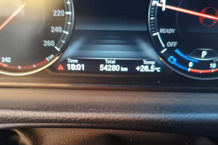 Used BMW 3 Series GT 2020 330i M Sport Night Edition Odometer Close Up