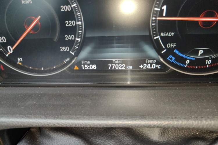 Used BMW 3 Series GT 2020 320i M Sport Package Odometer Close Up
