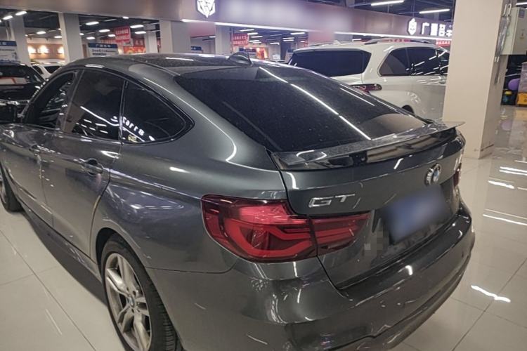 Used BMW 3 Series GT 2020 320i M Sport Package Rear Left 45 Deg