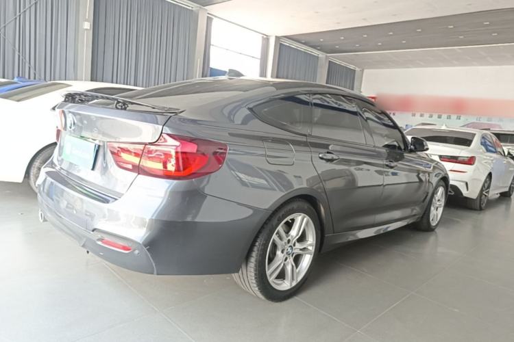 Used BMW 3 Series GT 2020 320i M Sport Package Rear Right 45 Deg