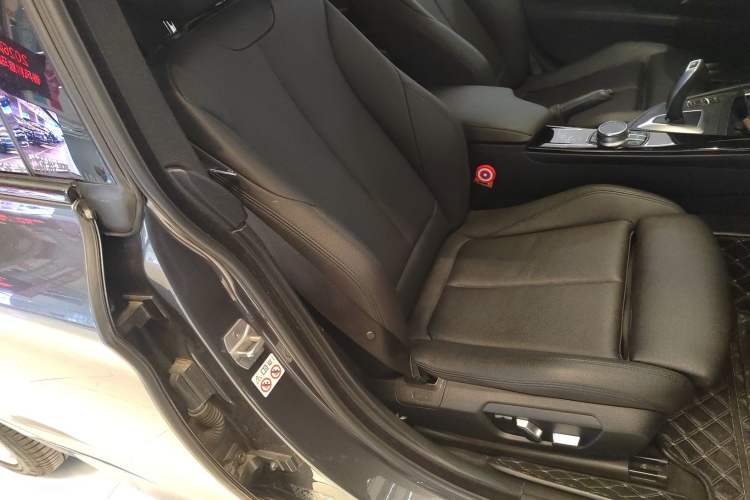 Used BMW 3 Series GT 2020 320i M Sport Package Right Front Seat