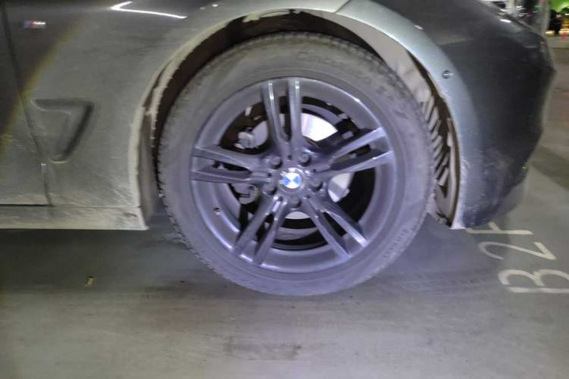 Used BMW 3 Series GT 2020 320i M Sport Night Edition Right Front Wheel Hub