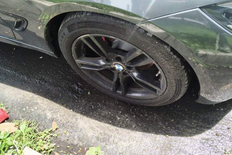 Used BMW 3 Series GT 2020 320i M Sport Night Edition Right Front Wheel Hub