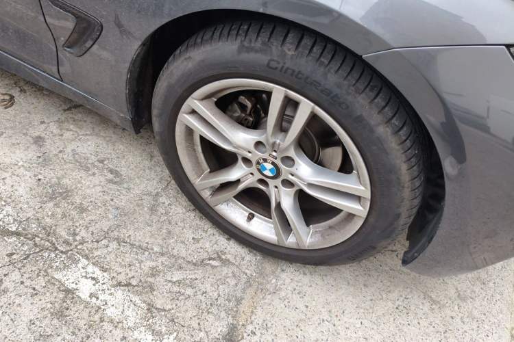 Used BMW 3 Series GT 2020 320i M Sport Package Right Front Wheel Hub
