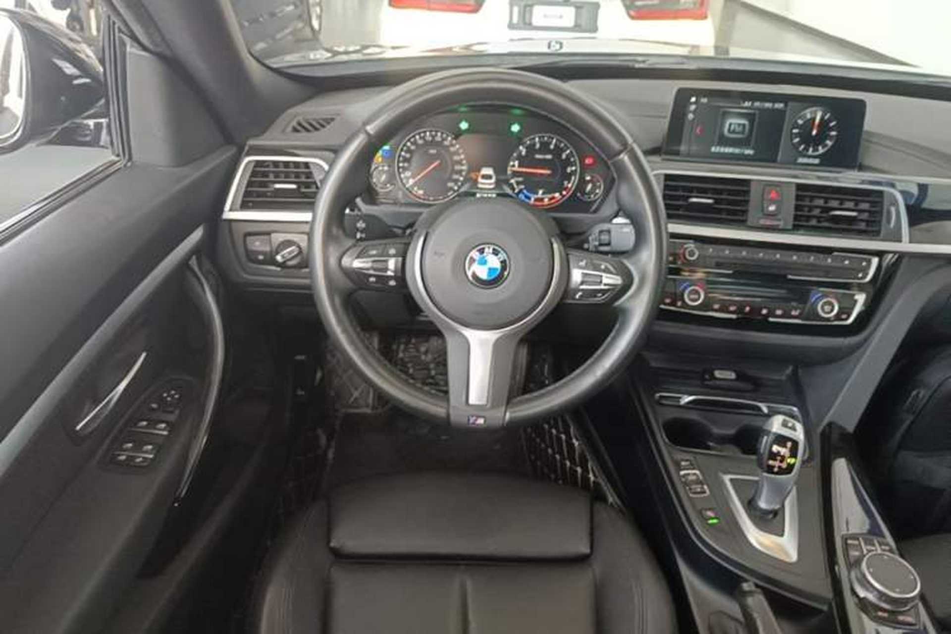 Used BMW 3 Series GT 2020 320i M Sport Package Steering Wheel