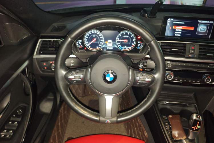 Used BMW 3 Series GT 2020 320i M Sport Package Steering Wheel