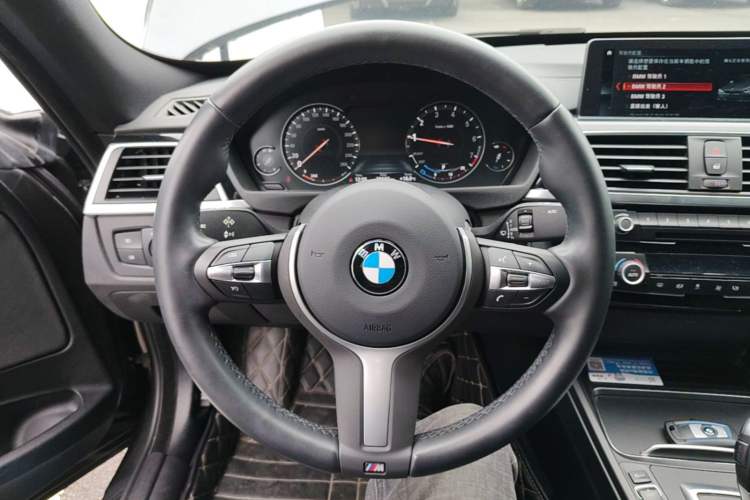 Used BMW 3 Series GT 2020 320i M Sport Package Steering Wheel