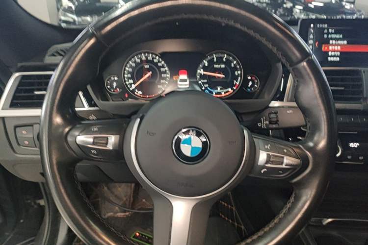 Used BMW 3 Series GT 2020 320i M Sport Package Steering Wheel