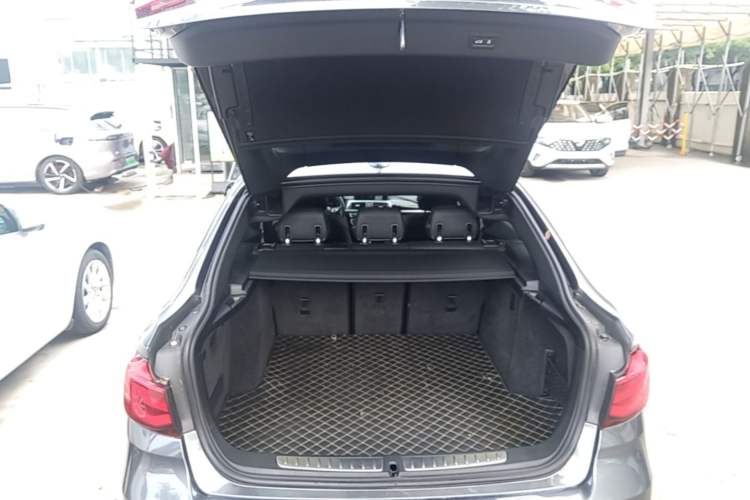 Used BMW 3 Series GT 2020 320i M Sport Package Trunk
