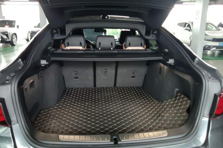 Used BMW 3 Series GT 2020 320i M Sport Package Trunk