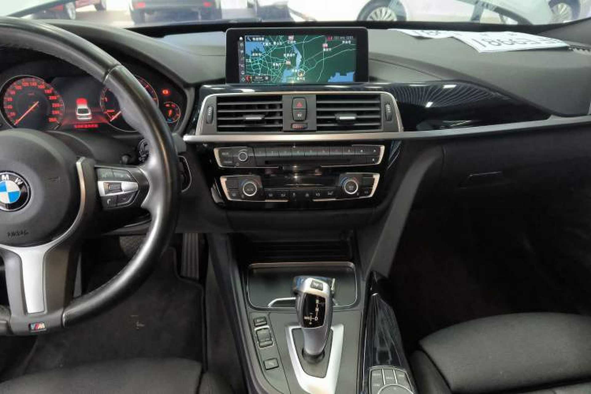 Used BMW 3 Series GT 2020 320i M Sport Package Audio And AC Panel