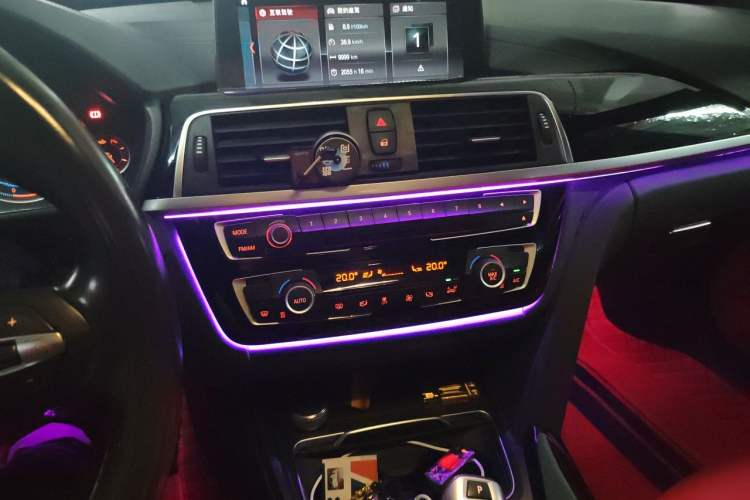 Used BMW 3 Series GT 2020 320i M Sport Package Audio And AC Panel