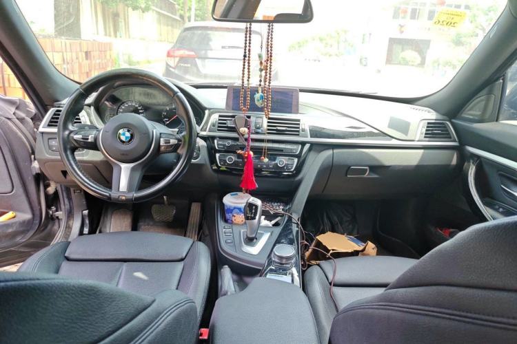 Used BMW 3 Series GT 2020 320i M Sport Package Center Console