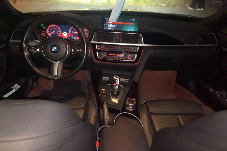 Used BMW 3 Series GT 2020 320i M Sport Package Center Console