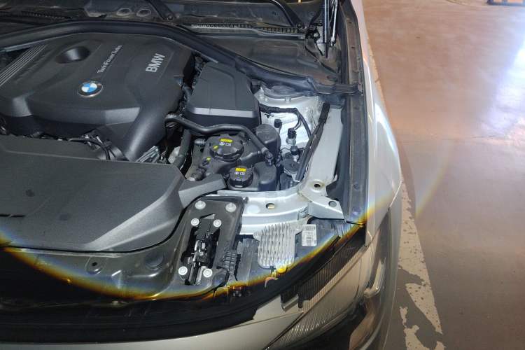 Used BMW 3 Series GT 2020 320i M Sport Package Engine Bay Left