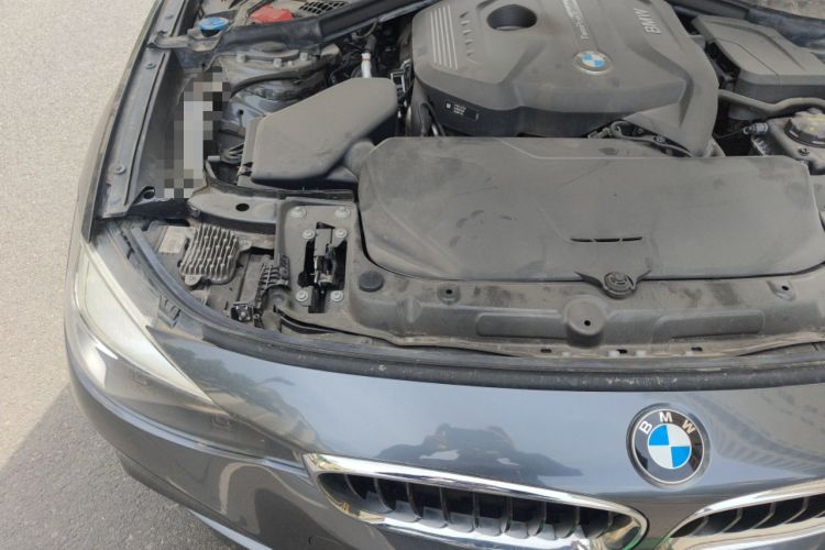 Used BMW 3 Series GT 2020 320i M Sport Package Engine Bay Right