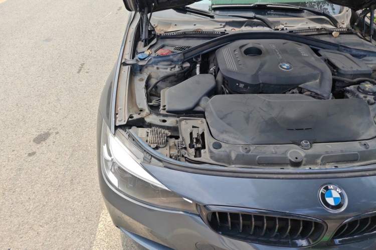 Used BMW 3 Series GT 2020 320i M Sport Package Engine Bay Right