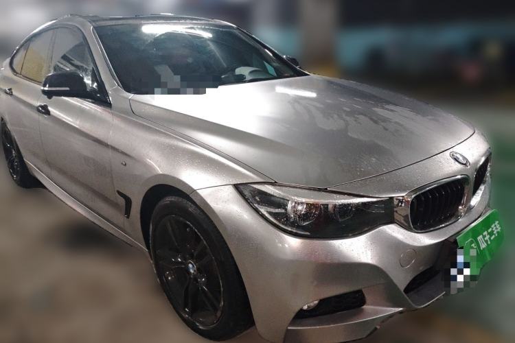 Used BMW 3 Series GT 2020 320i M Sport Package Front Right 45 Deg