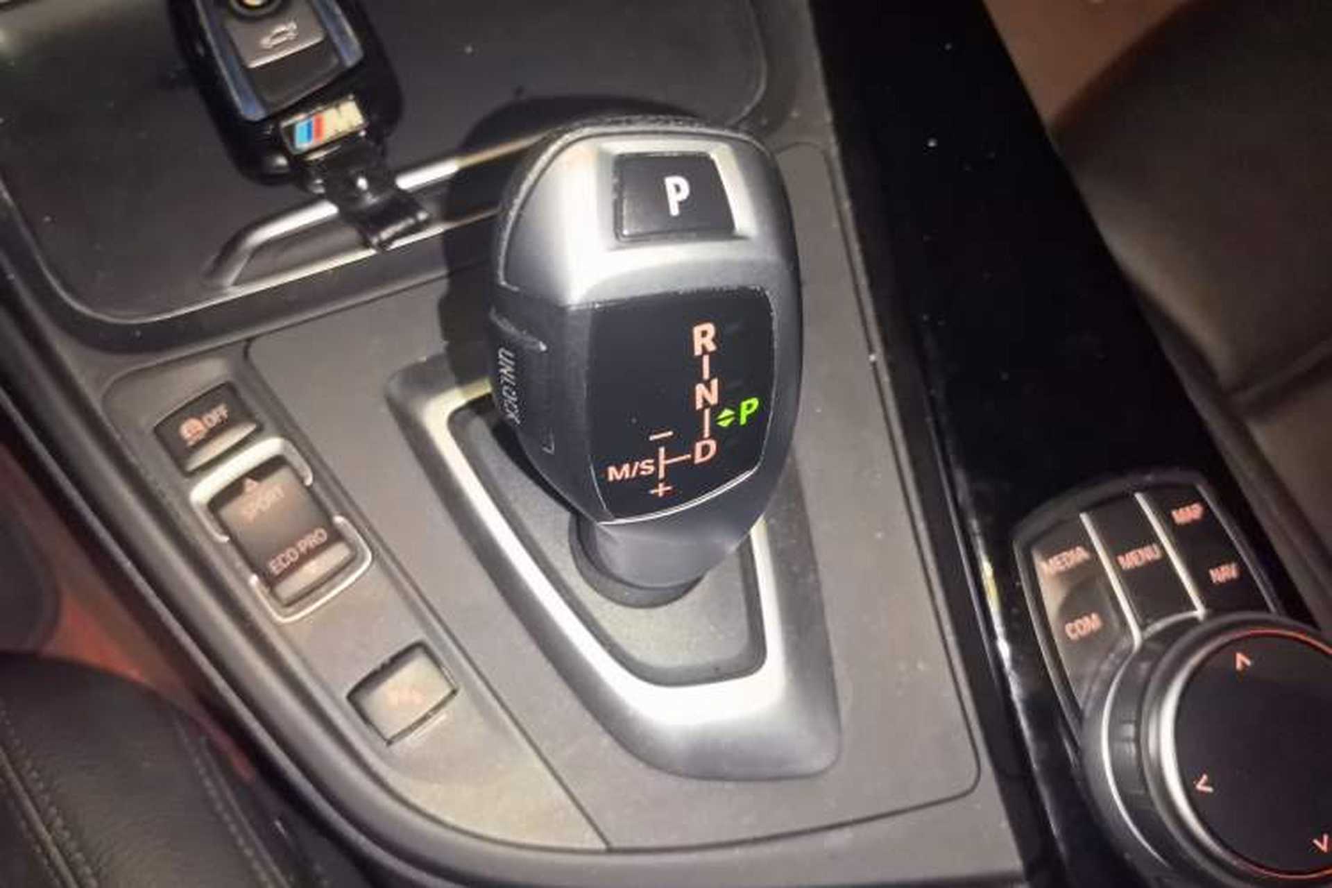 Used BMW 3 Series GT 2020 320i M Sport Package Gear Lever