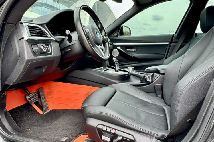 Used BMW 3 Series GT 2020 320i M Sport Package Interior 2