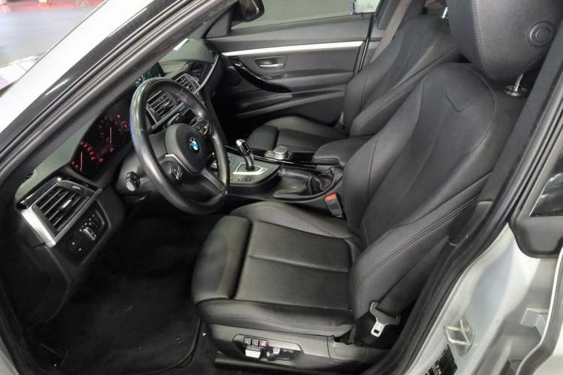 Used BMW 3 Series GT 2020 320i M Sport Package Left Front Seat