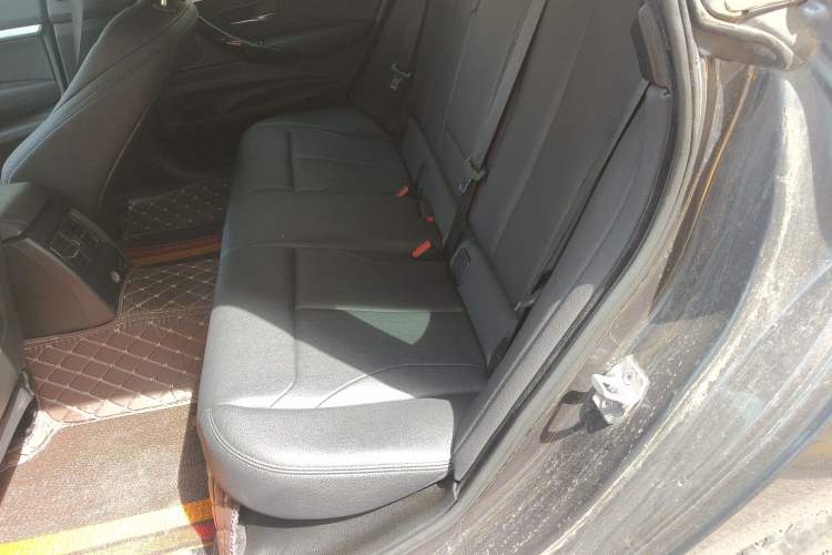 Used BMW 3 Series GT 2020 320i M Sport Package Left Rear Seat