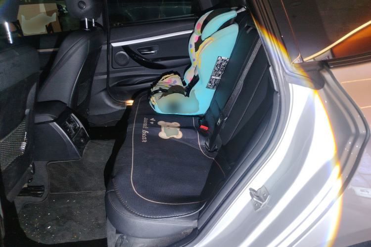 Used BMW 3 Series GT 2020 320i M Sport Package Left Rear Seat