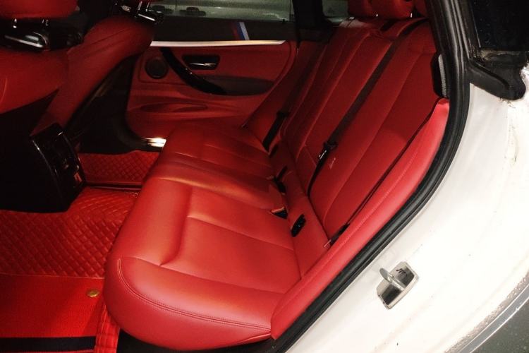 Used BMW 3 Series GT 2020 320i M Sport Package Left Rear Seat