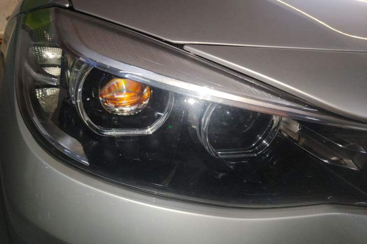 Used BMW 3 Series GT 2020 320i M Sport Package Right Front Headlight