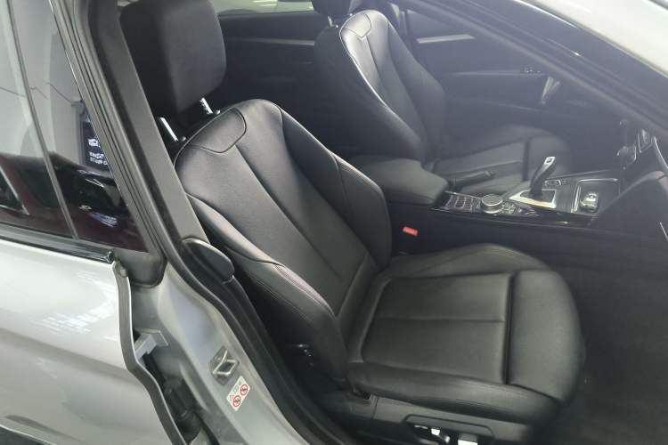 Used BMW 3 Series GT 2020 320i M Sport Package Right Front Seat