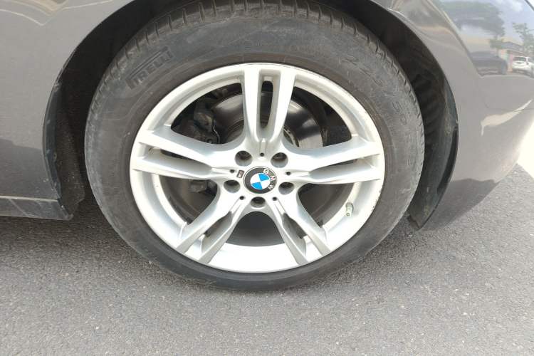 Used BMW 3 Series GT 2020 320i M Sport Package Right Front Wheel Hub