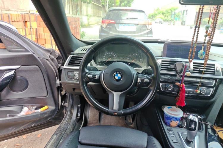 Used BMW 3 Series GT 2020 320i M Sport Package Steering Wheel