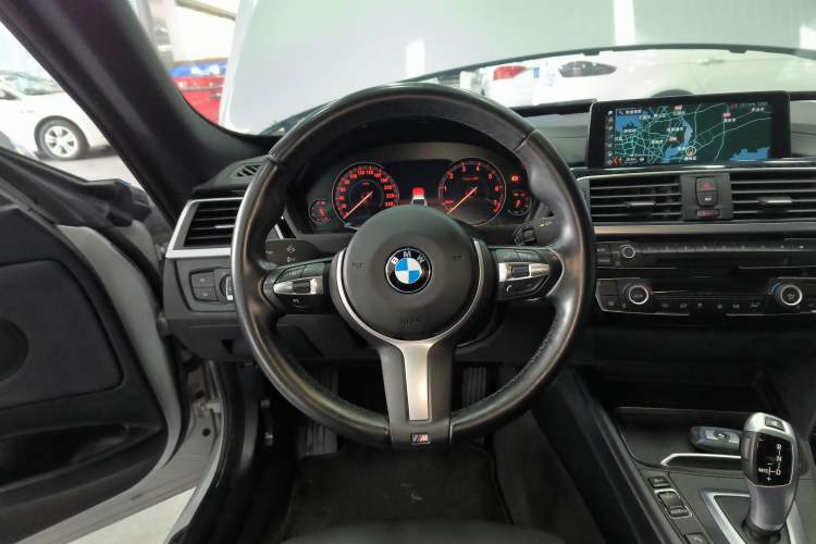 Used BMW 3 Series GT 2020 320i M Sport Package Steering Wheel