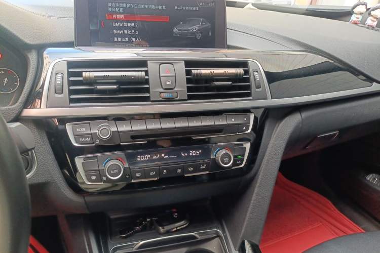 Used BMW 3 Series GT 2020 320i M Sport Night Edition Audio And AC Panel