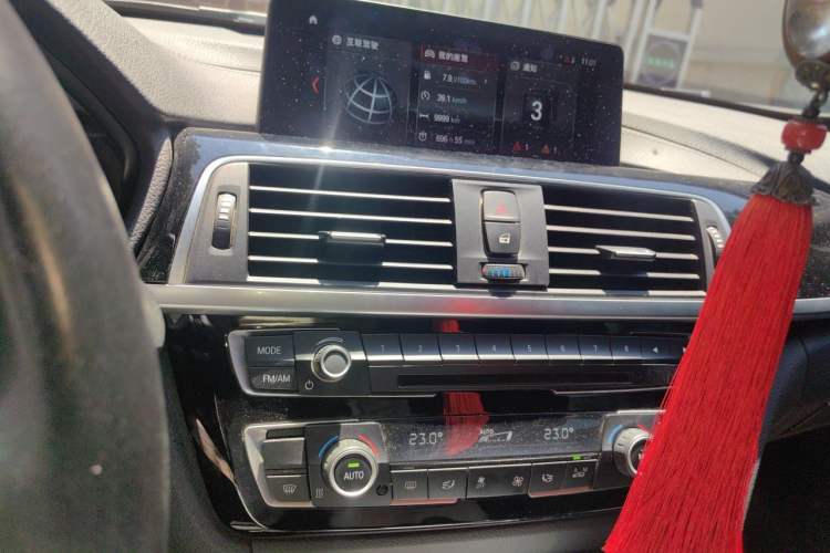 Used BMW 3 Series GT 2020 320i M Sport Package Audio And AC Panel