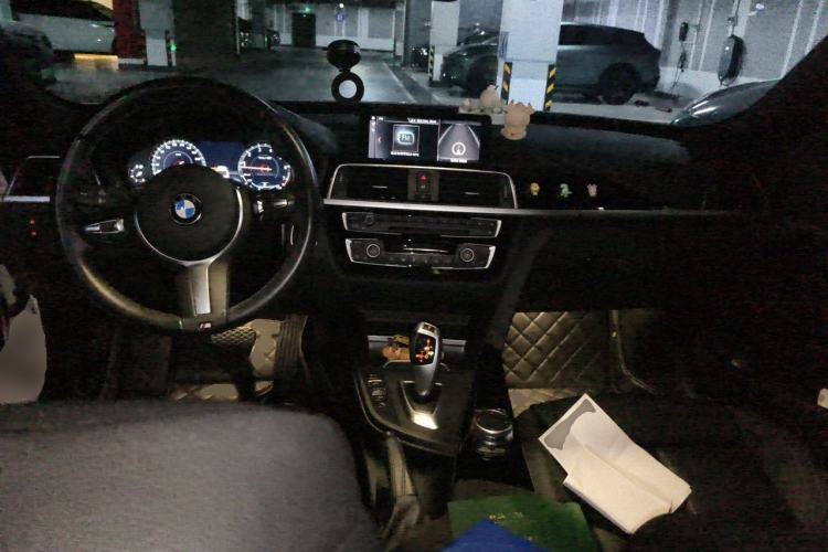 Used BMW 3 Series GT 2020 320i M Sport Package Center Console