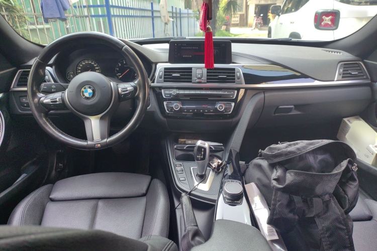Used BMW 3 Series GT 2020 320i M Sport Package Center Console