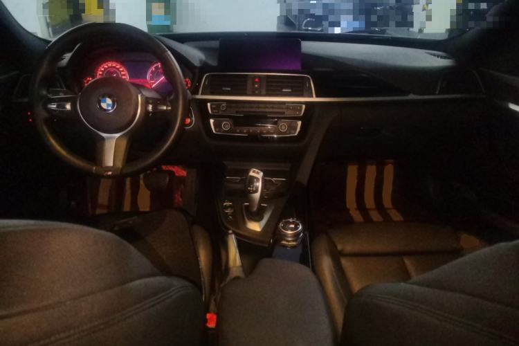 Used BMW 3 Series GT 2020 320i M Sport Package Center Console