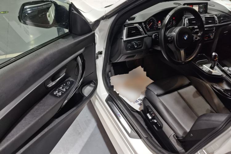 Used BMW 3 Series GT 2020 320i M Sport Package Driver Seat