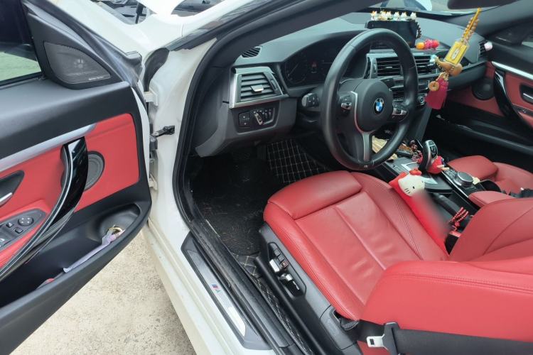 Used BMW 3 Series GT 2020 320i M Sport Night Edition Driver Seat