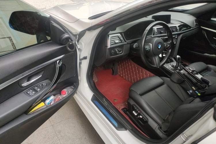 Used BMW 3 Series GT 2020 320i M Sport Package Driver Seat