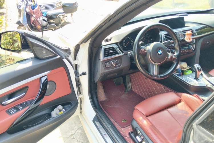 Used BMW 3 Series GT 2020 320i M Sport Night Edition Driver Seat