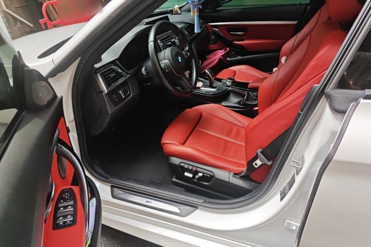 Used BMW 3 Series GT 2020 320i M Sport Night Edition Driver Seat