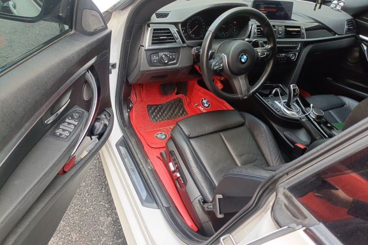 Used BMW 3 Series GT 2020 320i M Sport Night Edition Driver Seat