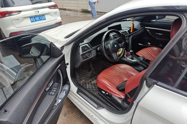 Used BMW 3 Series GT 2020 320i M Sport Package Driver Seat