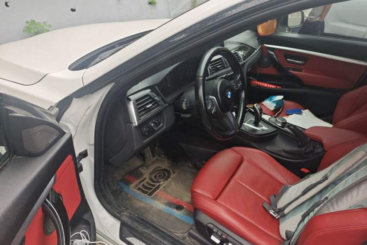 Used BMW 3 Series GT 2020 320i M Sport Night Edition Driver Seat
