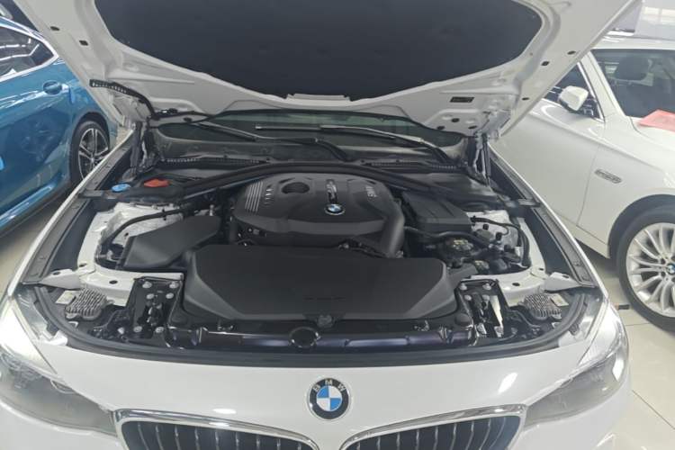 Used BMW 3 Series GT 2020 320i M Sport Package Engine Bay